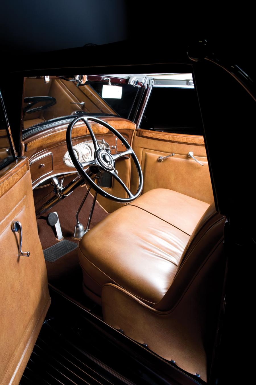  Lincoln Model KA Convertible Roadster by Dietrich 1933 года  (фото 6 из 8)